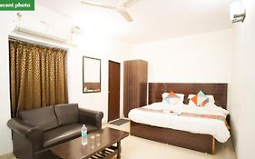 Hotel Nature Retreat - Greater Noida